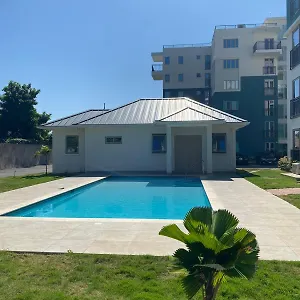 Luxury And Cozy Oasis W 24hrs Pool Access At The Vineyard , Kingston Jamaica