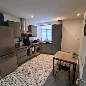  Apartment Cosy Getaway